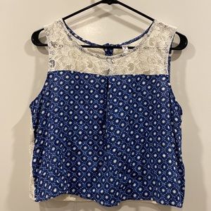 Vintage Y2k Xhilaration cropped sleeveless blouse top retro lace crochet large